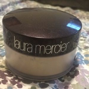 Laura Mercier translucent loose setting powder